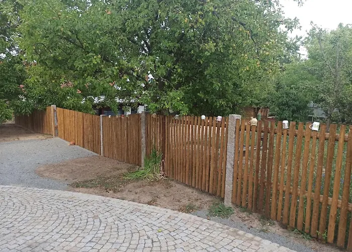 Penzion Za Plotem 3*